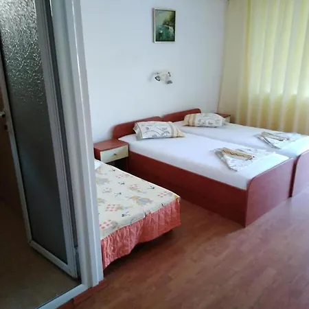 فندق стоянови 3*