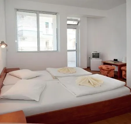 Hotel стоянови Primorsko