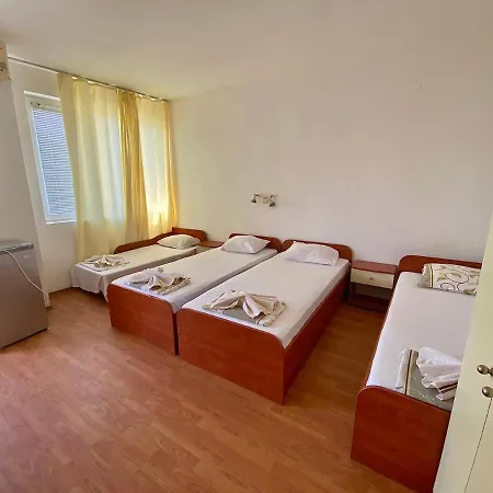 стоянови Hotel 3*